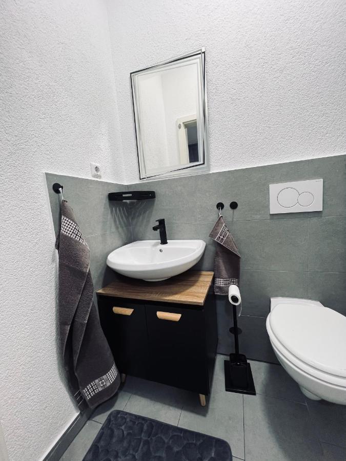 Traumhaftes 1-Zi Apartment Mit Gartennutzung Naehe Krefeld Hbf Εξωτερικό φωτογραφία